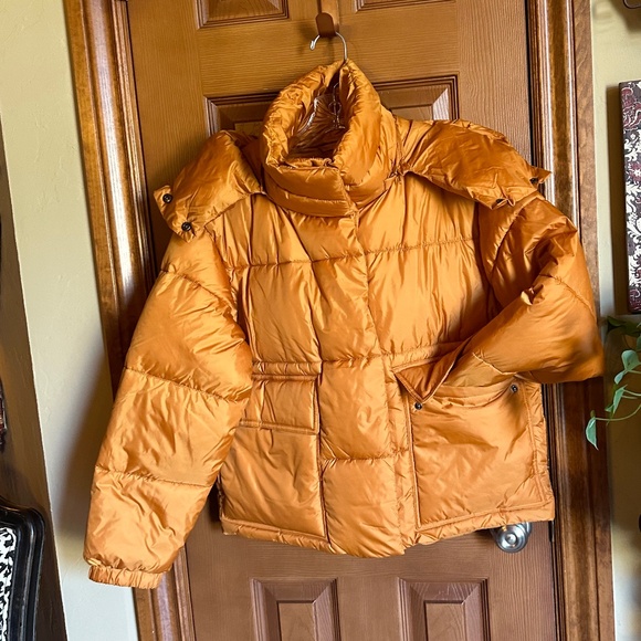 NWT NVLT Women's Wonder Puffer, Size XS